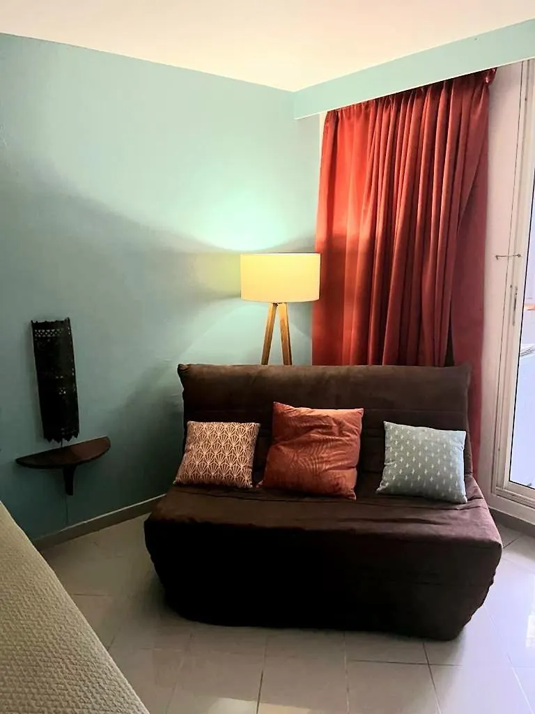 Ilet Bleu Studio Cosy Rdc Vue Mer Et Jardin - Acces Direct Plage Le Gosier